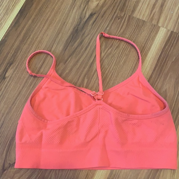 Neon pink sports bra - Picture 2 of 4